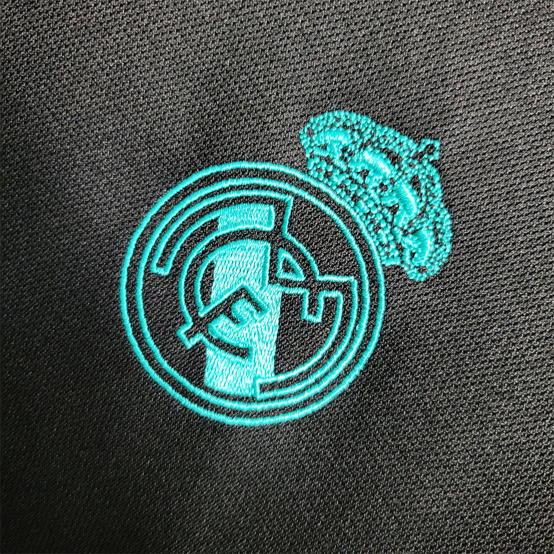 Real Madrid 17/18 Retro Away (Fan)