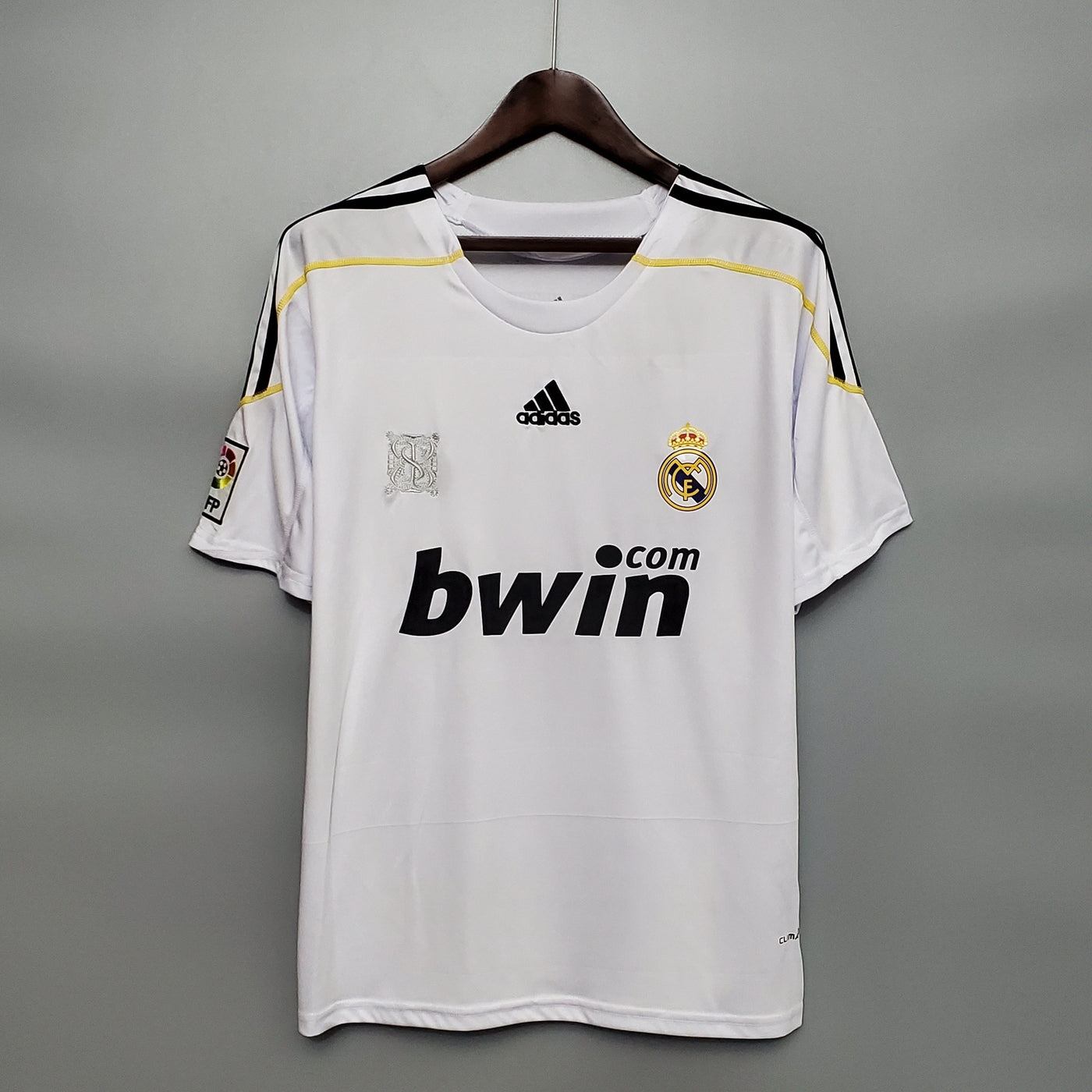 Real Madrid Retro 09/10 Home (Fan)