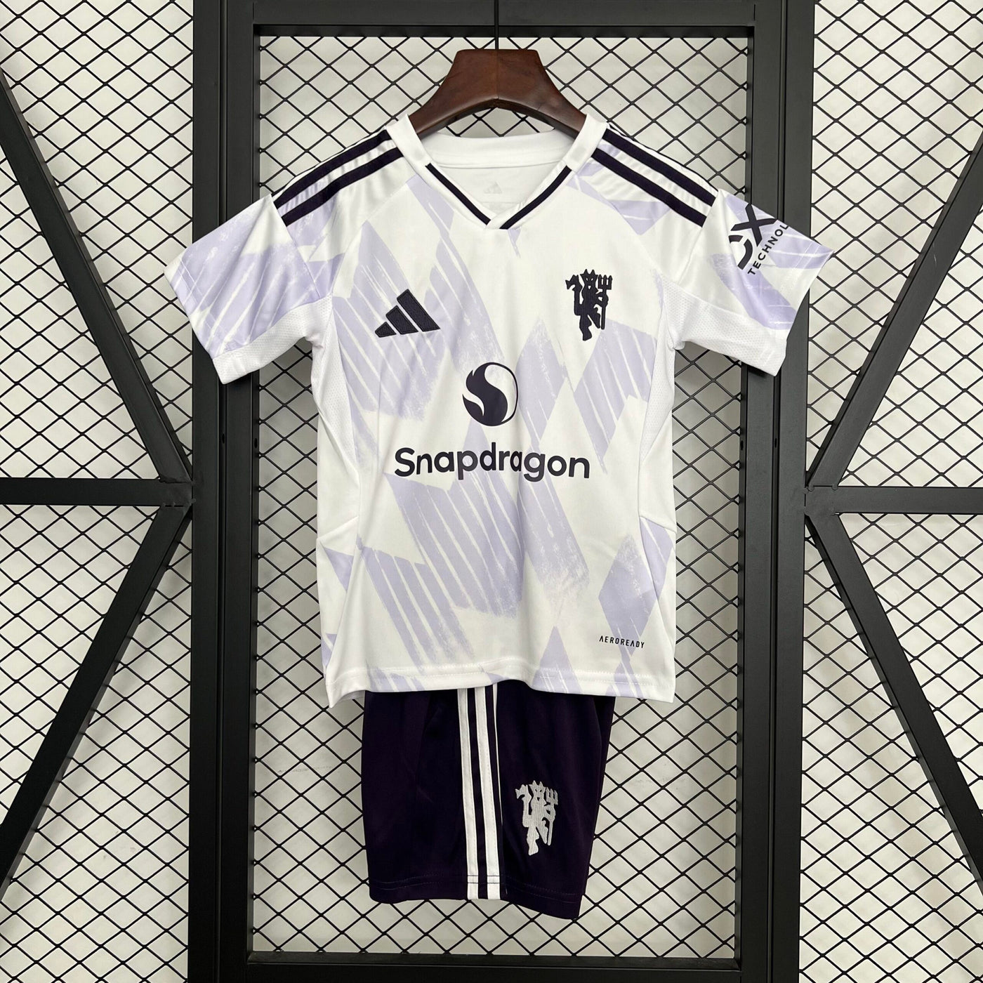 Manchester United 25/26 Away (Kids)