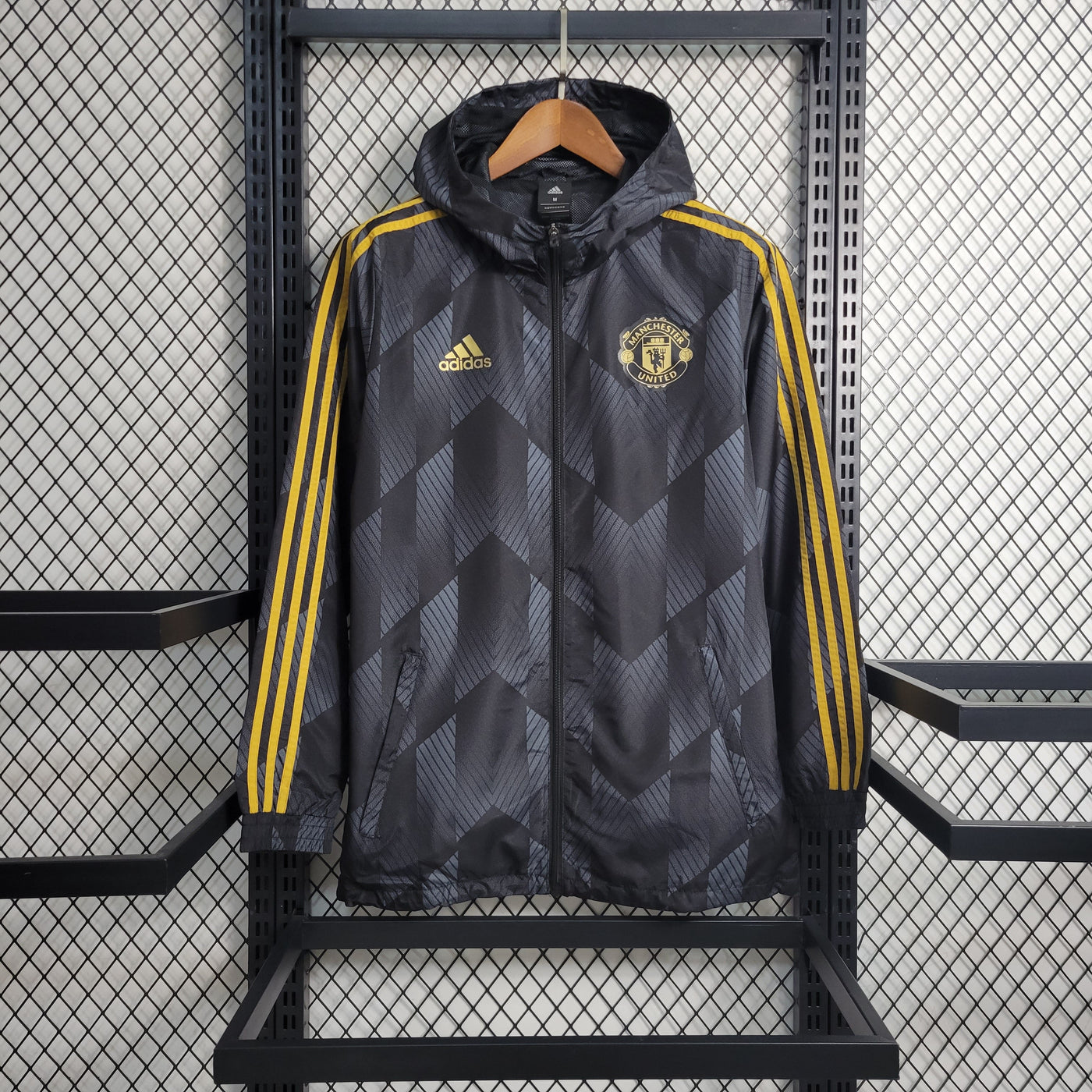 Manchester United 23/24 Windbreaker (Fan)