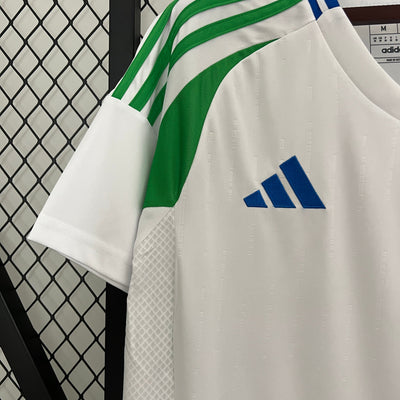 Italy Euros 24/25 Away (Fan), Detail