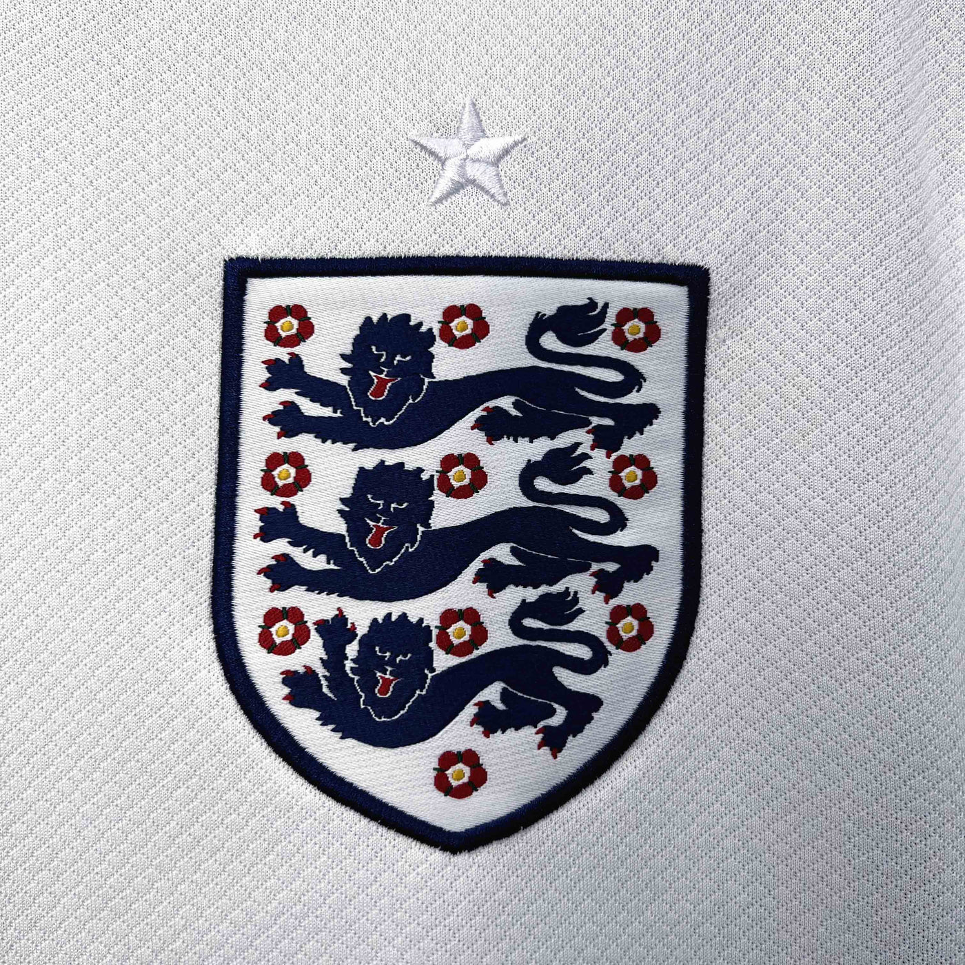 England Euros 24/25 Home (Fan), Badge