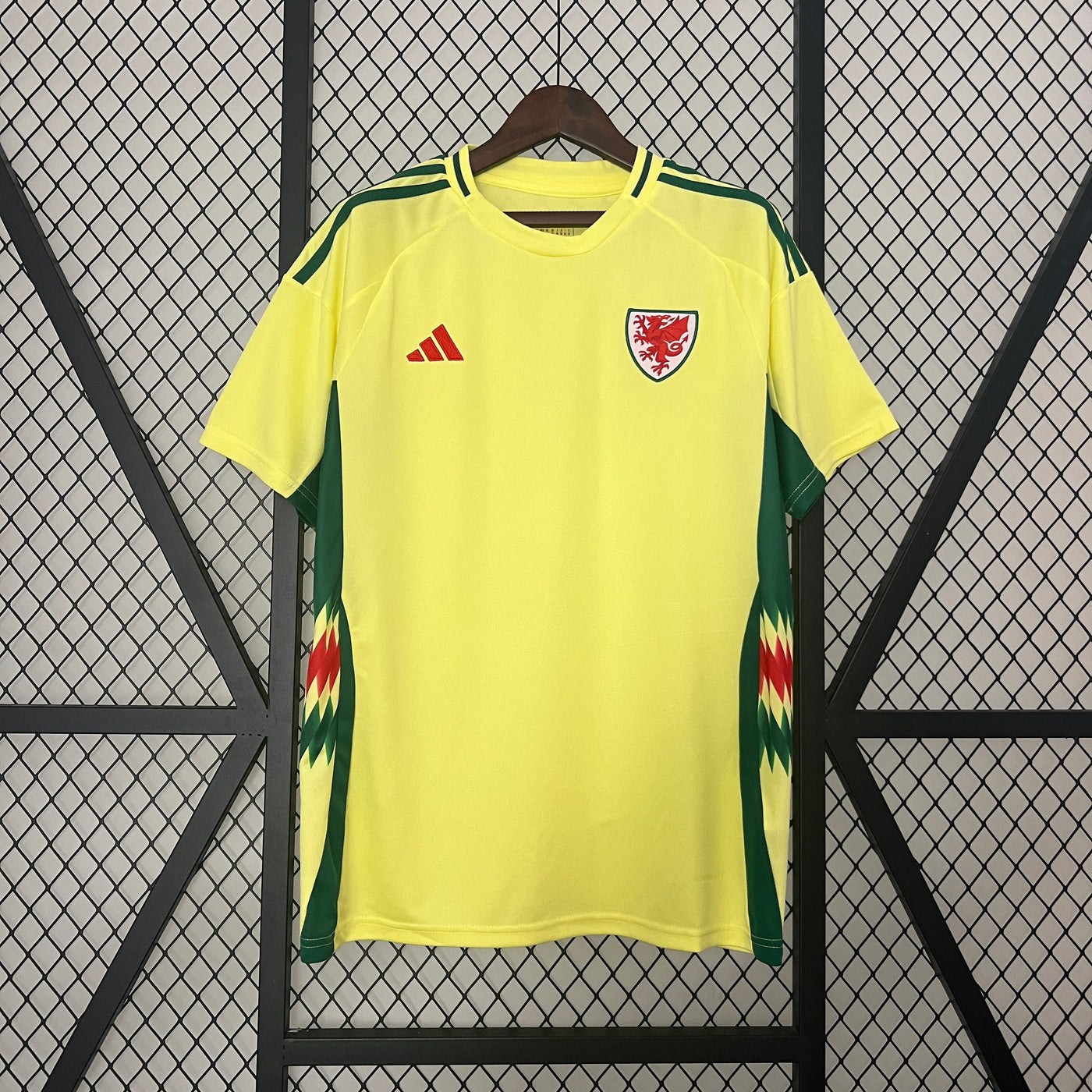 Wales 24/25 Away (Fan)
