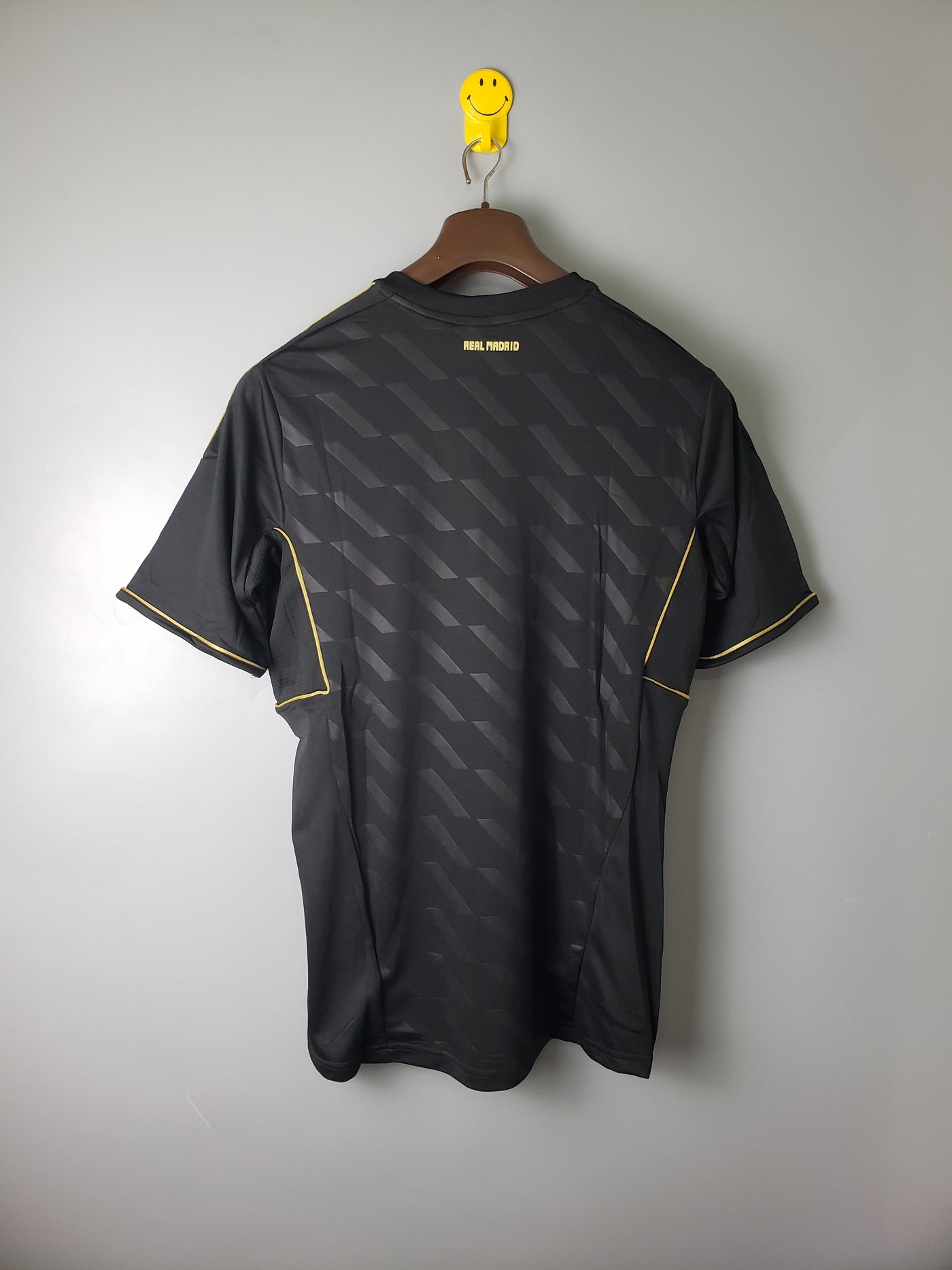 Real Madrid Retro 2012 Black (Fan)