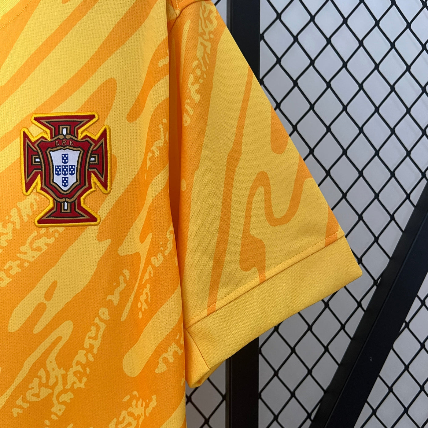 Portugal Euros 24/25 Goalkeeper Yellow (Fan), Badge