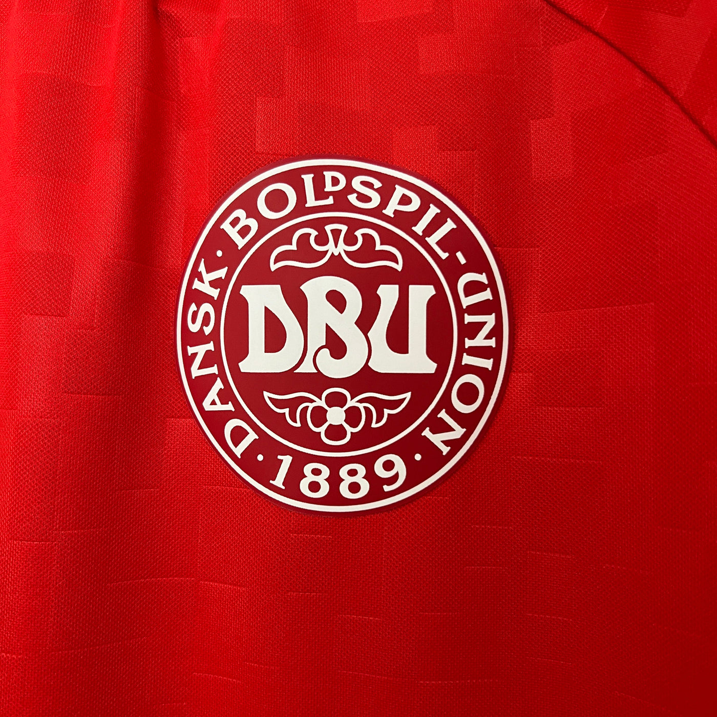 Denmark Euros 24/25 Home (Fan), Badge