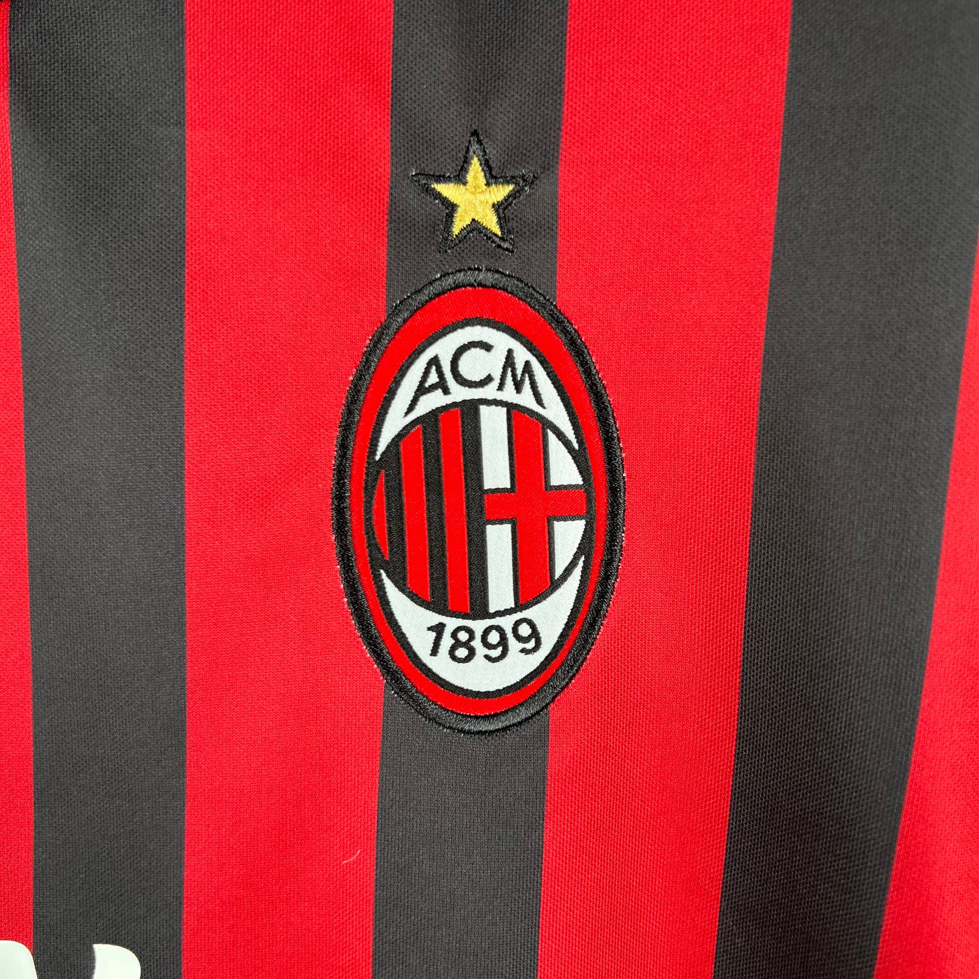 AC Milan Retro 16/17 Home (Fan)