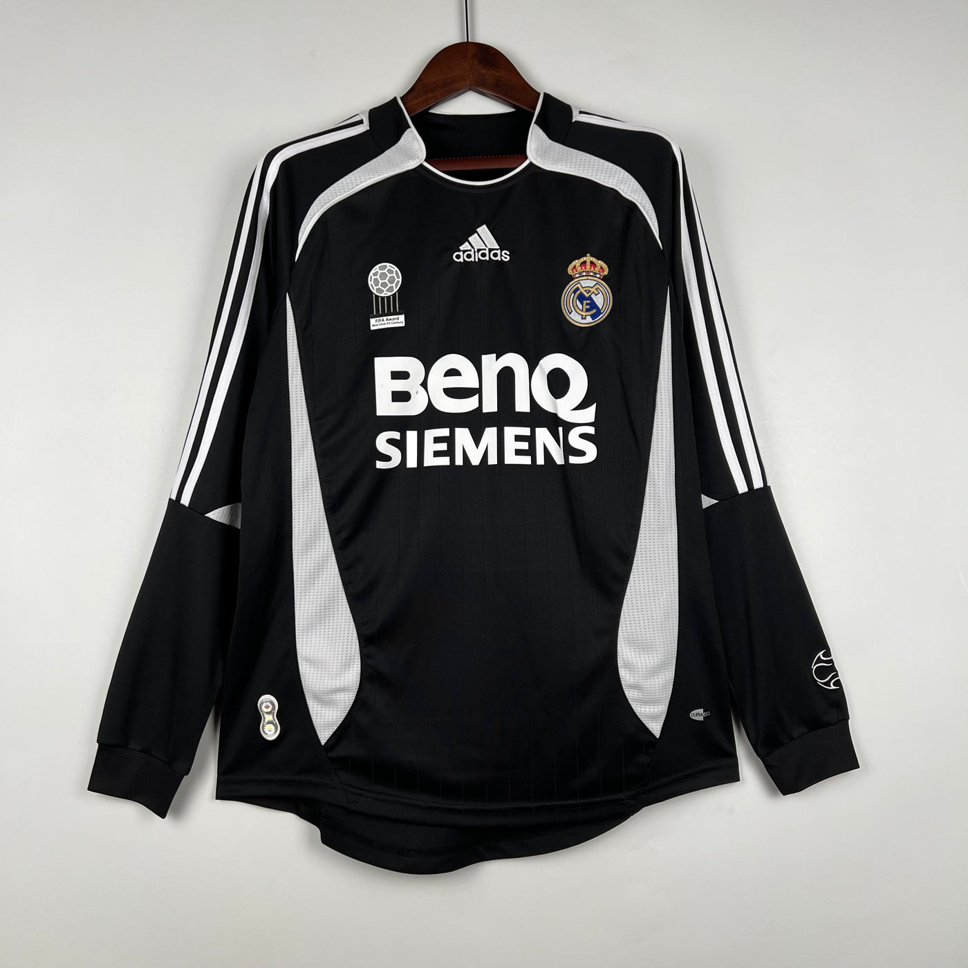 Real Madrid Retro 06/07 Long-Sleeve Third away (Fan)
