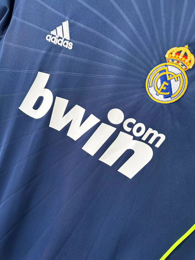Real Madrid Retro 2010/2011 Away (Fan)