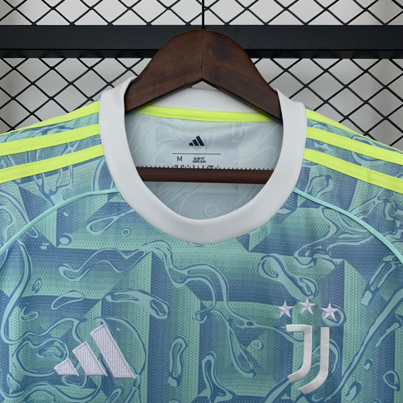 Juventus 25/26 Away Unsponsered (Fan)