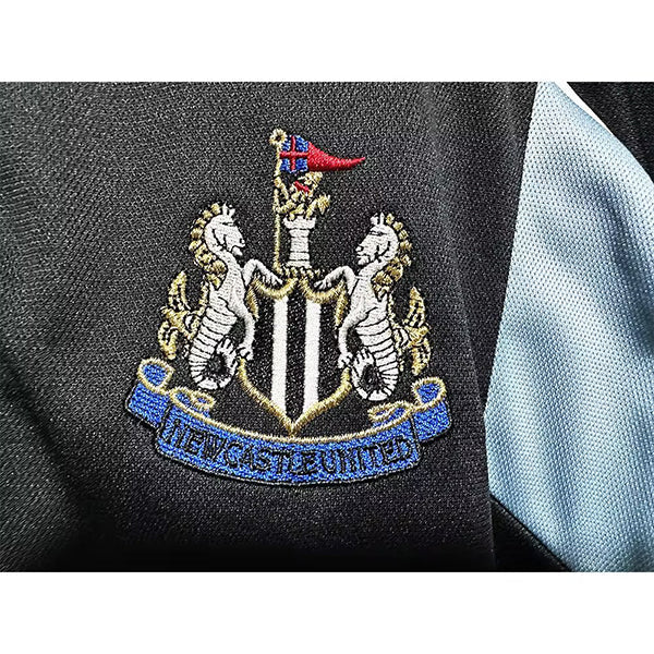 Newcastle Retro 2001 Away (Fan)