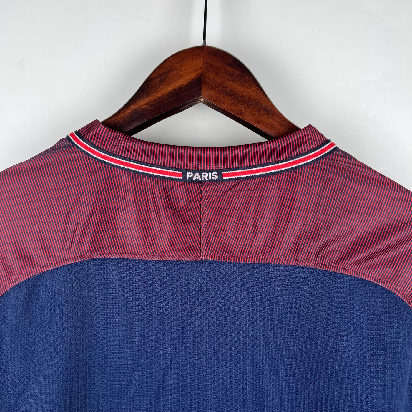 Paris Saint Germain Retro 17/18 Home (Fan)
