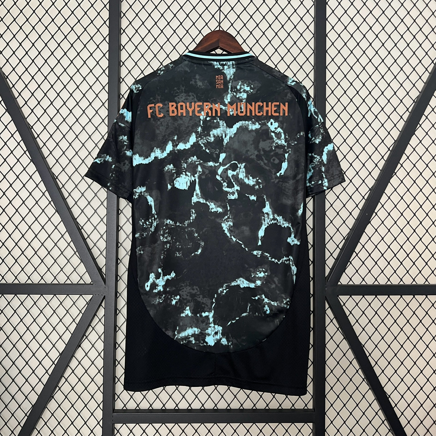Bayern Munich 24/25 Away (Fan)
