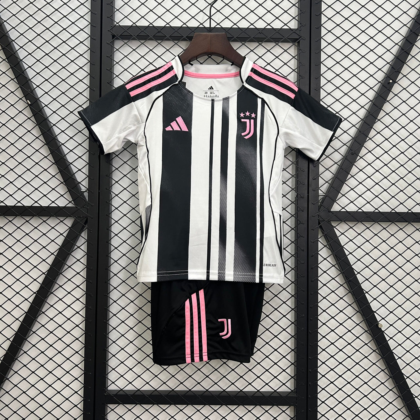 Juventus 25/26 Home Unsponsored (Kids)