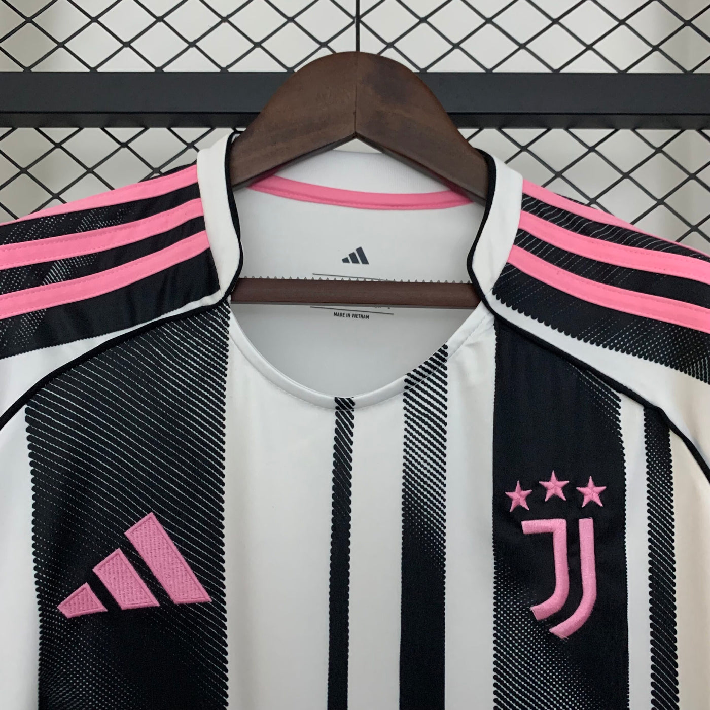 Juventus 25/26 Home Unsponsered (Fan)