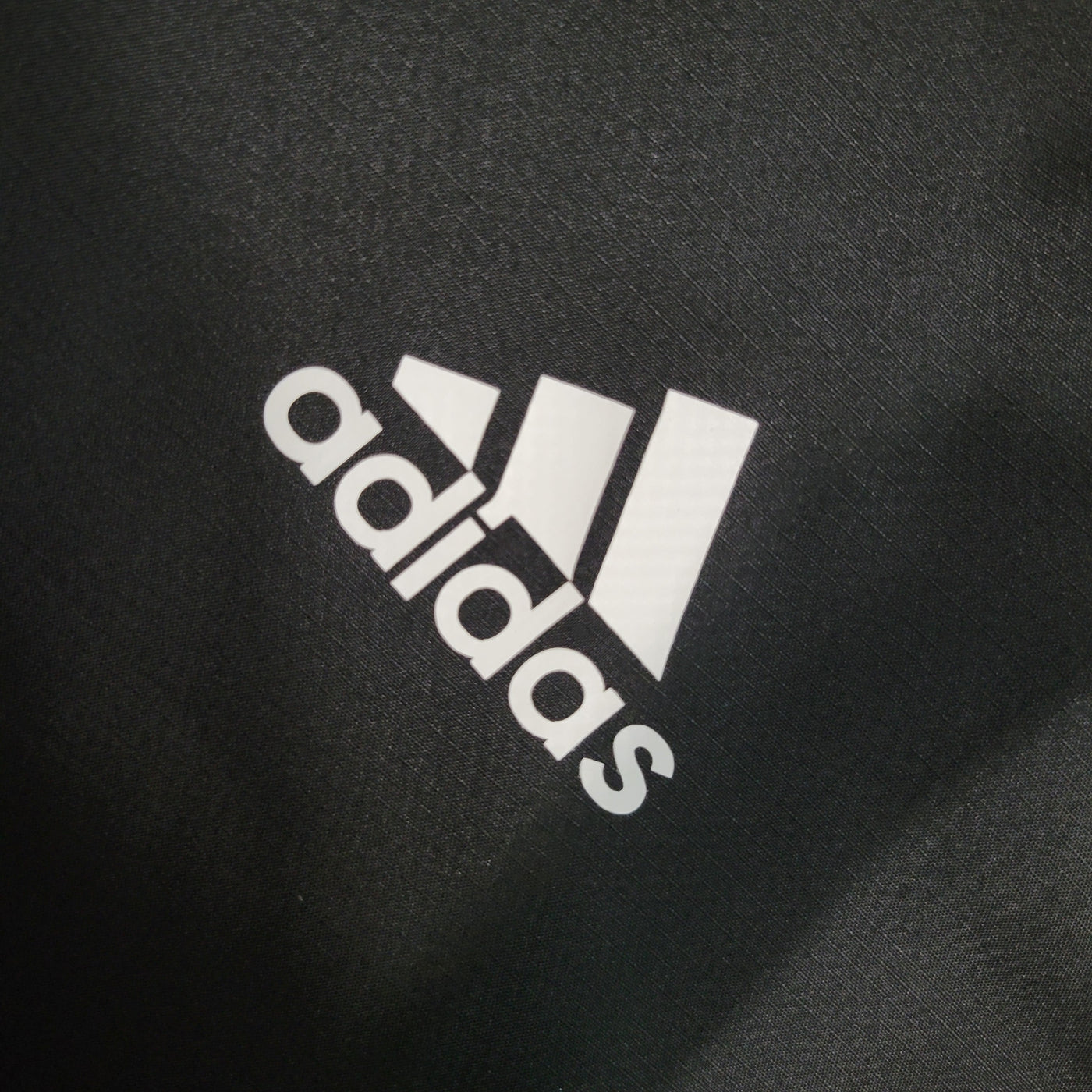 Real Madrid 23/24 Windbreaker (Fan)