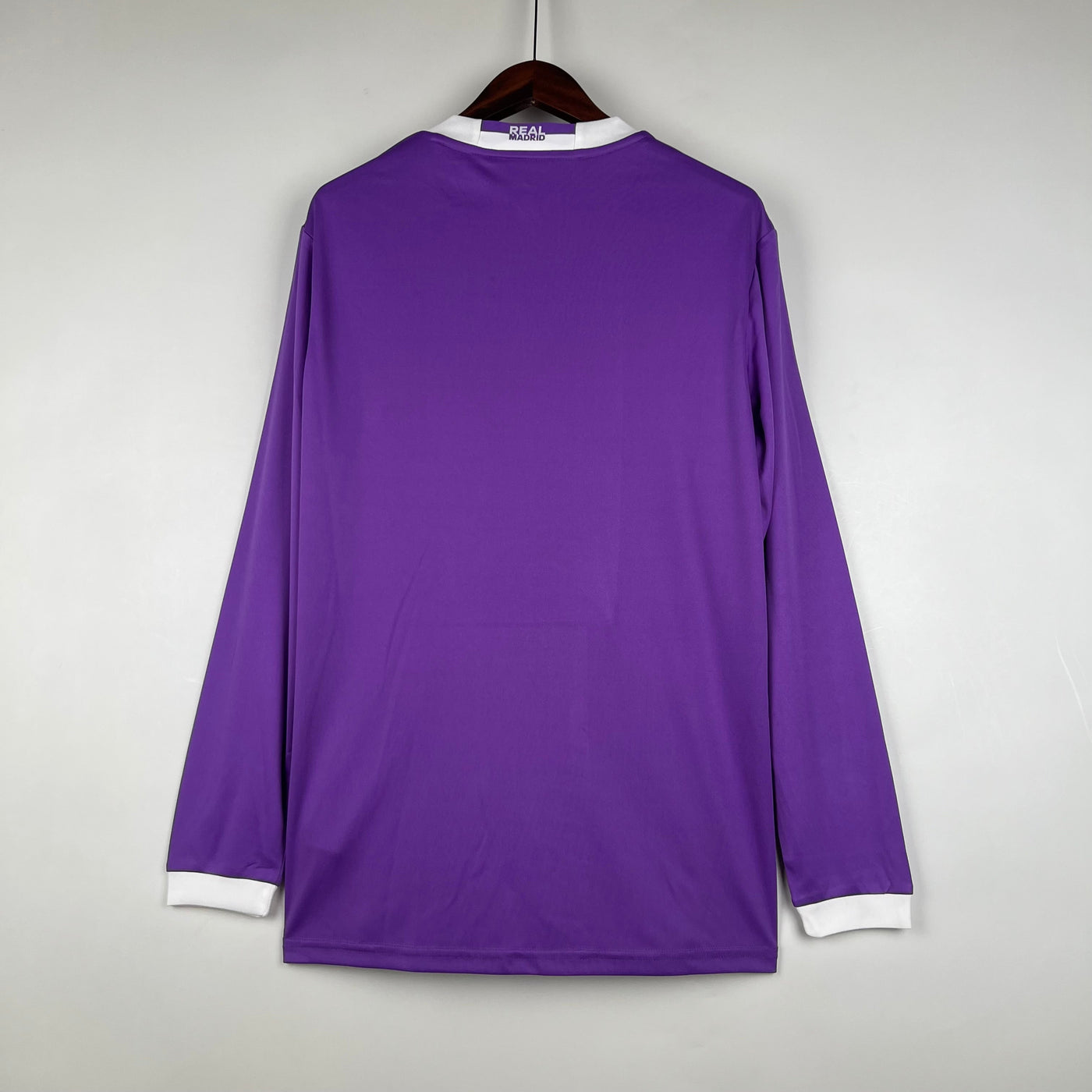 Real Madrid Retro 16/17 Champions League Edition Long-Sleeve (Fan)