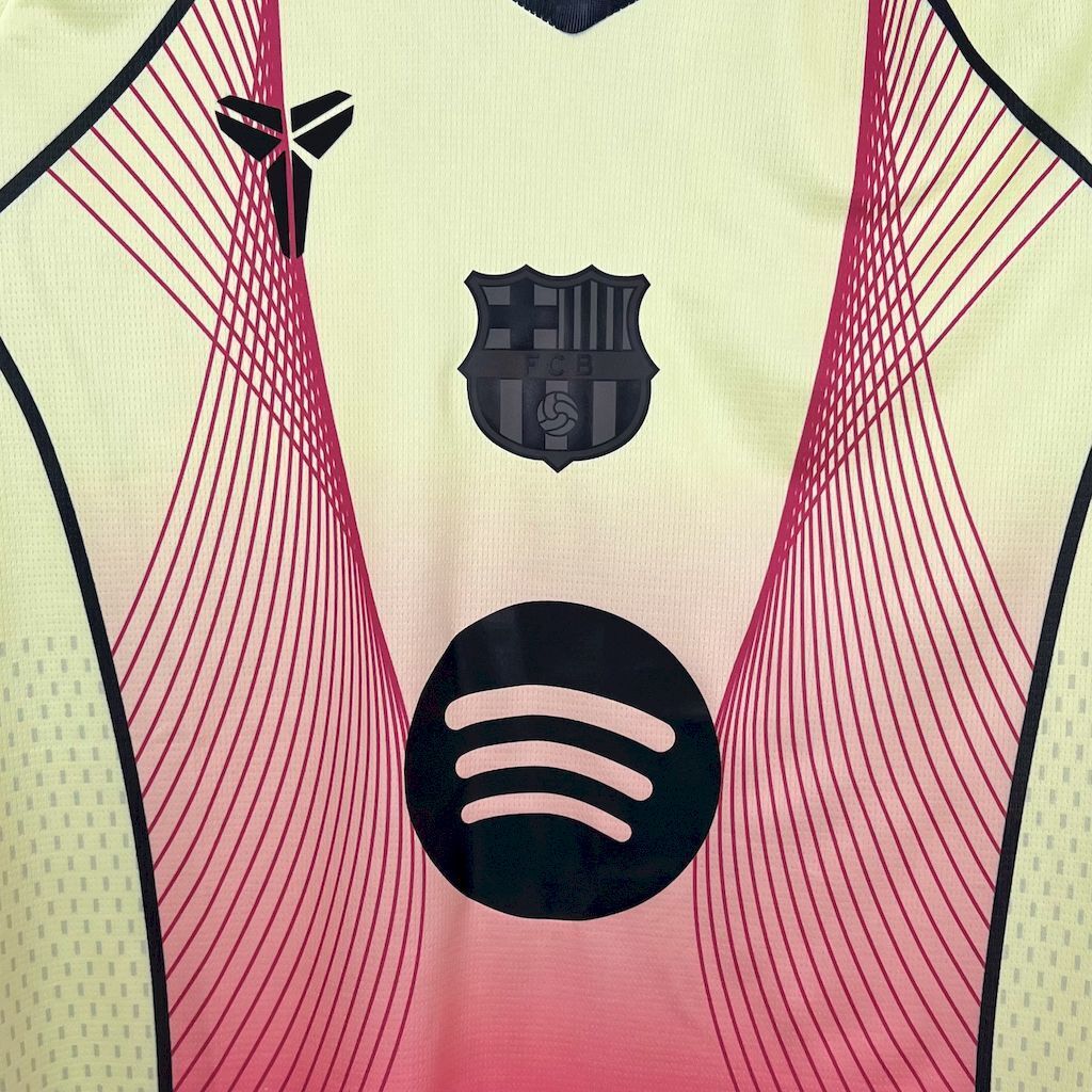 Barcelona 25/26 Gradient Yellow Pink (Fan)