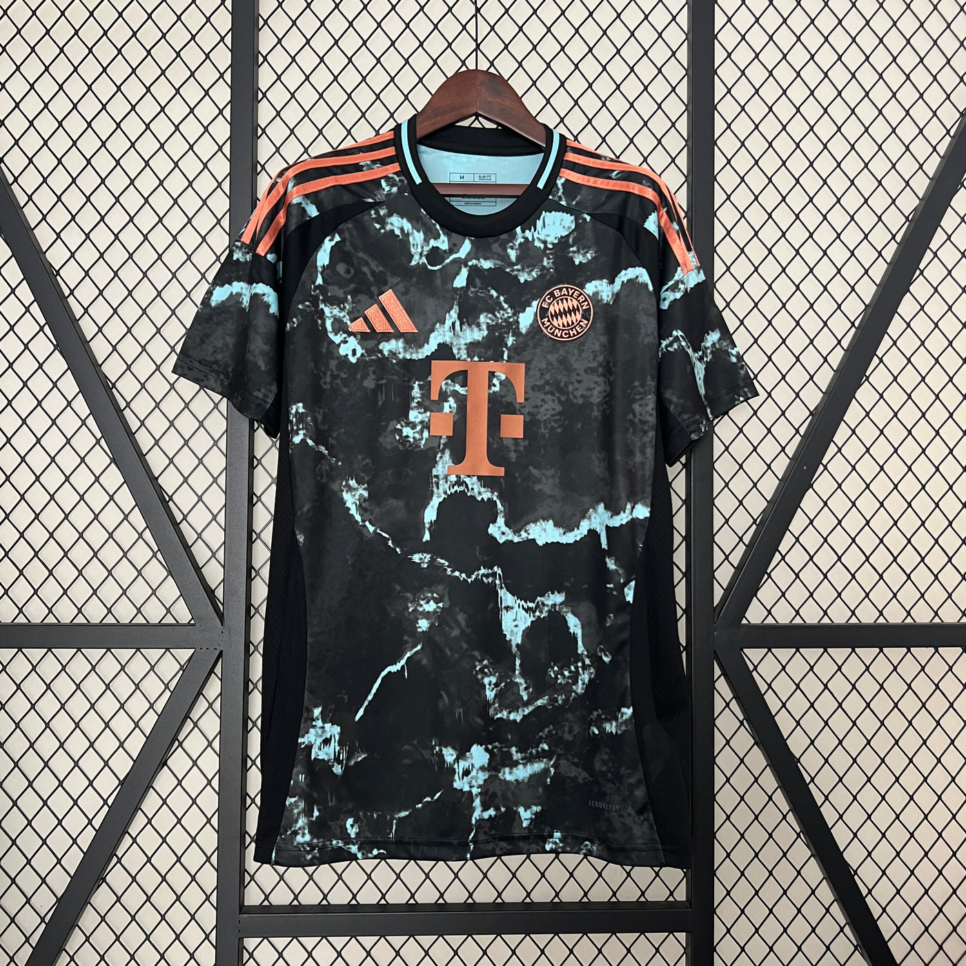 Bayern Munich 24/25 Away (Fan)