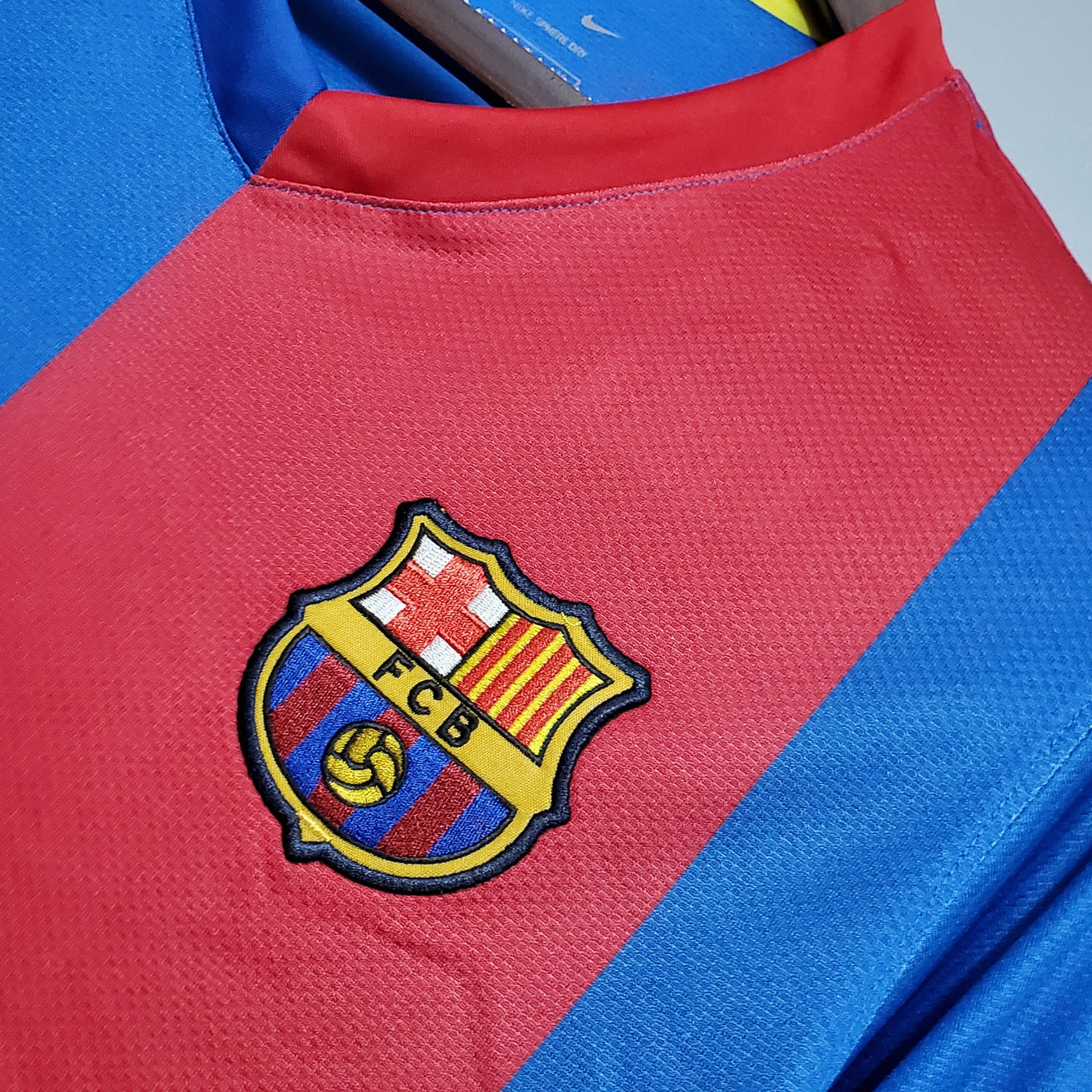 Barcelona Retro 06/07 Long-Sleeve Home (Fan)