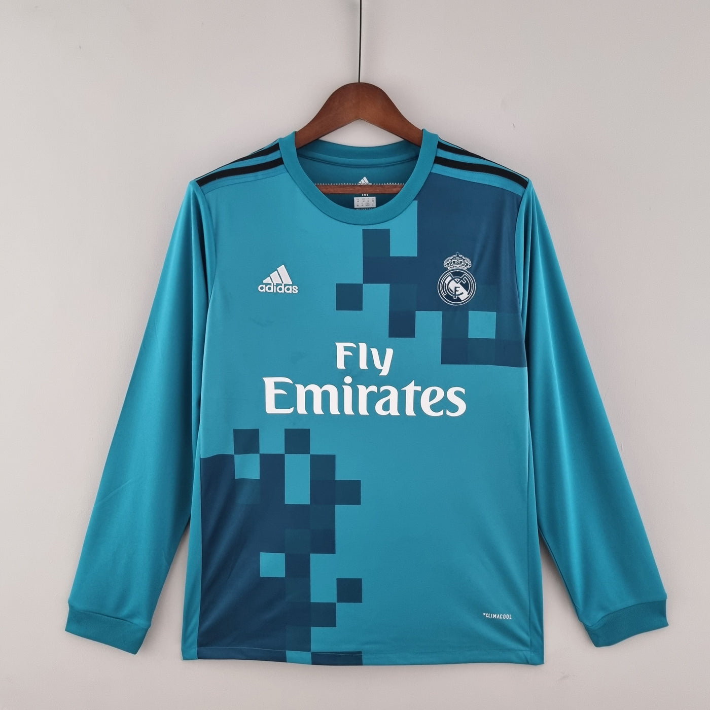 Real Madrid Retro 17/18 Long-Sleeve Third Away (Fan)