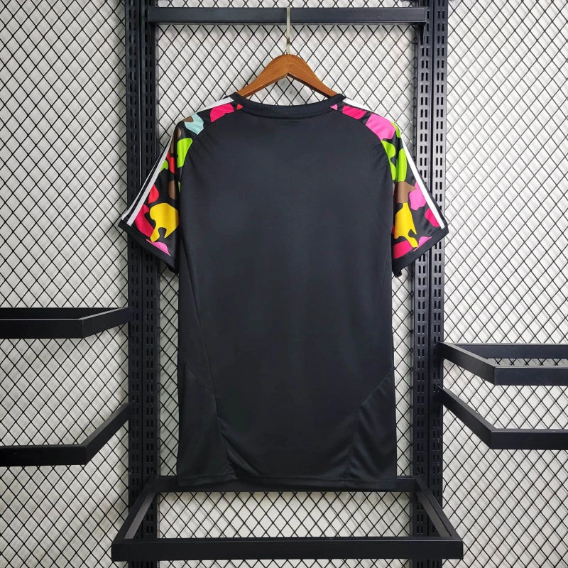 Japan 23/24 Black Training (Fan)