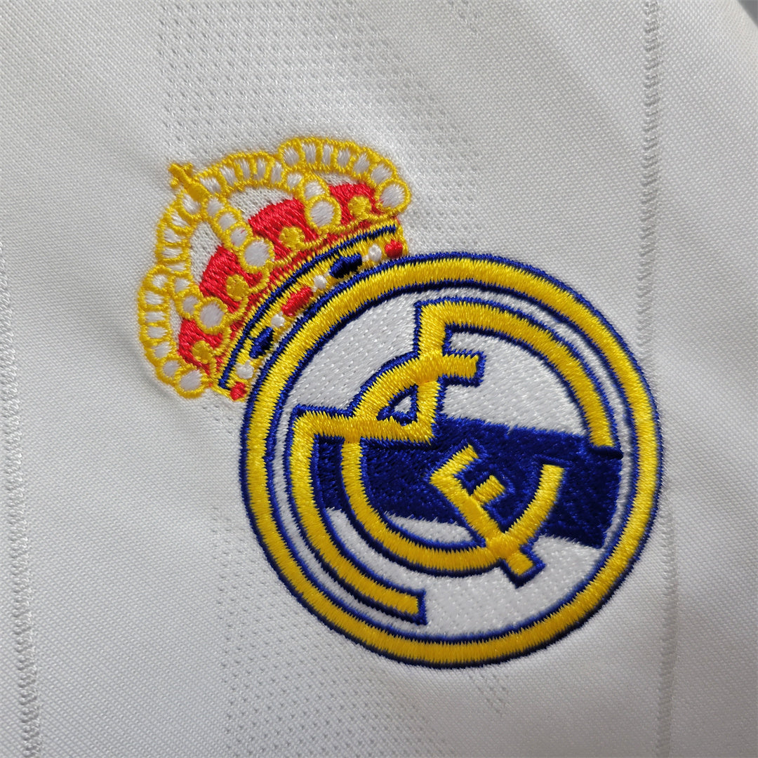 Real Madrid 17/18 Retro Home (Fan)