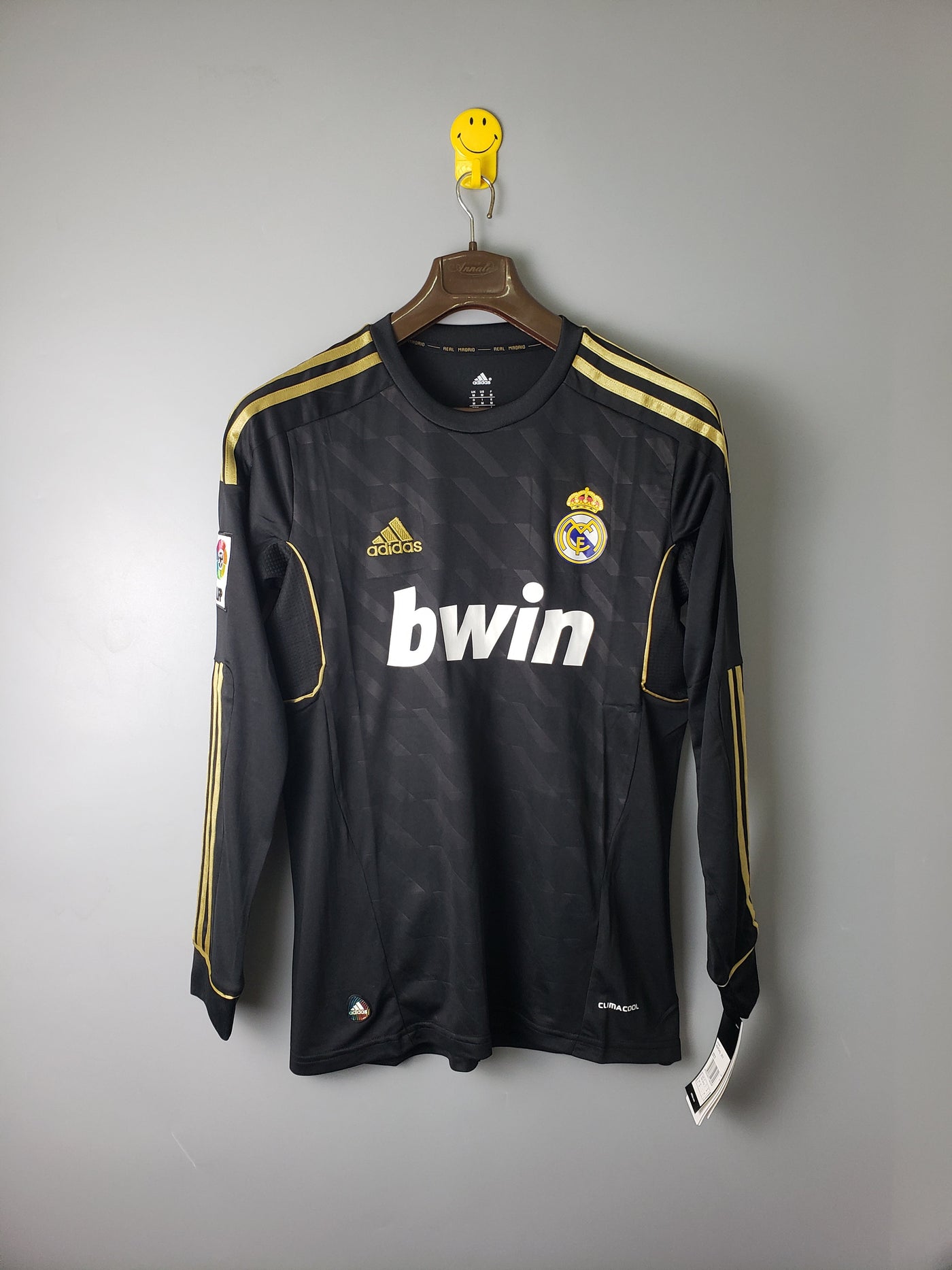 Real Madrid Retro 2012 Long-Sleeve Black (Fan)