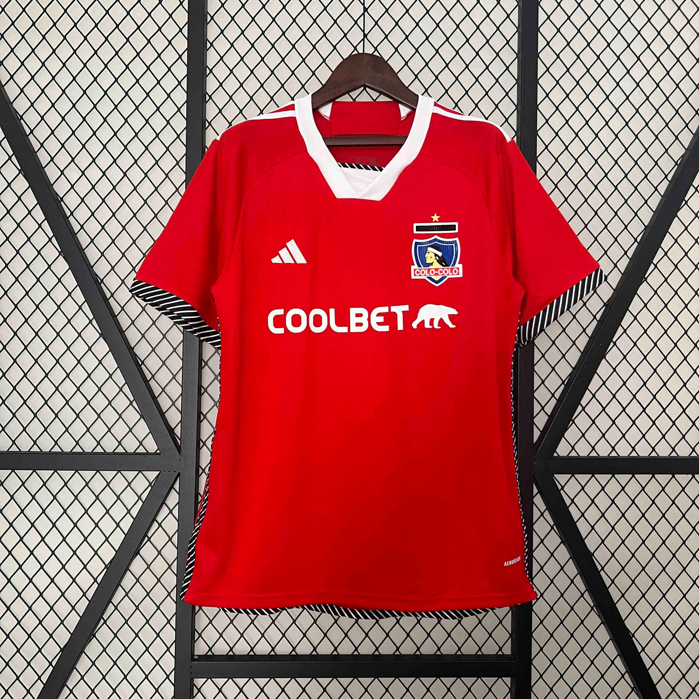 Colo Colo 24/25 Third Fan)