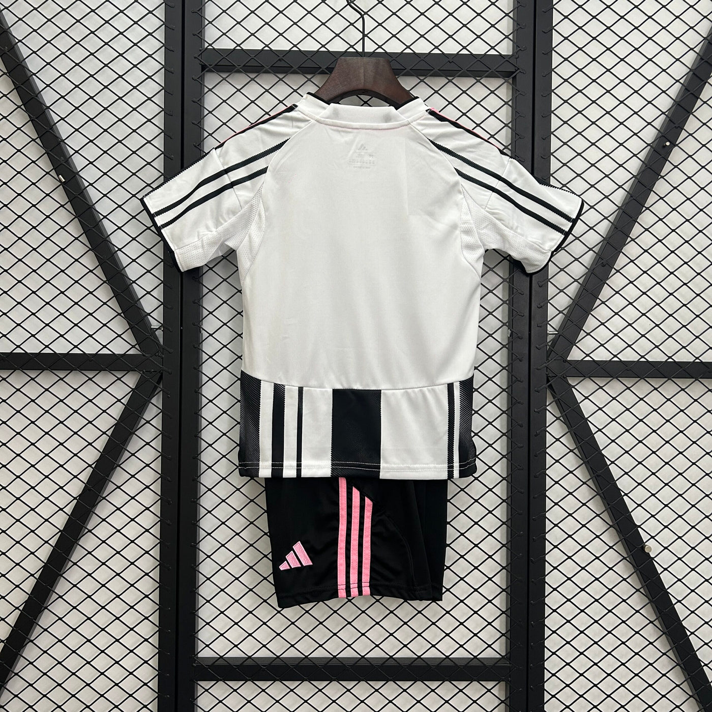 Juventus 25/26 Home Unsponsored (Kids)