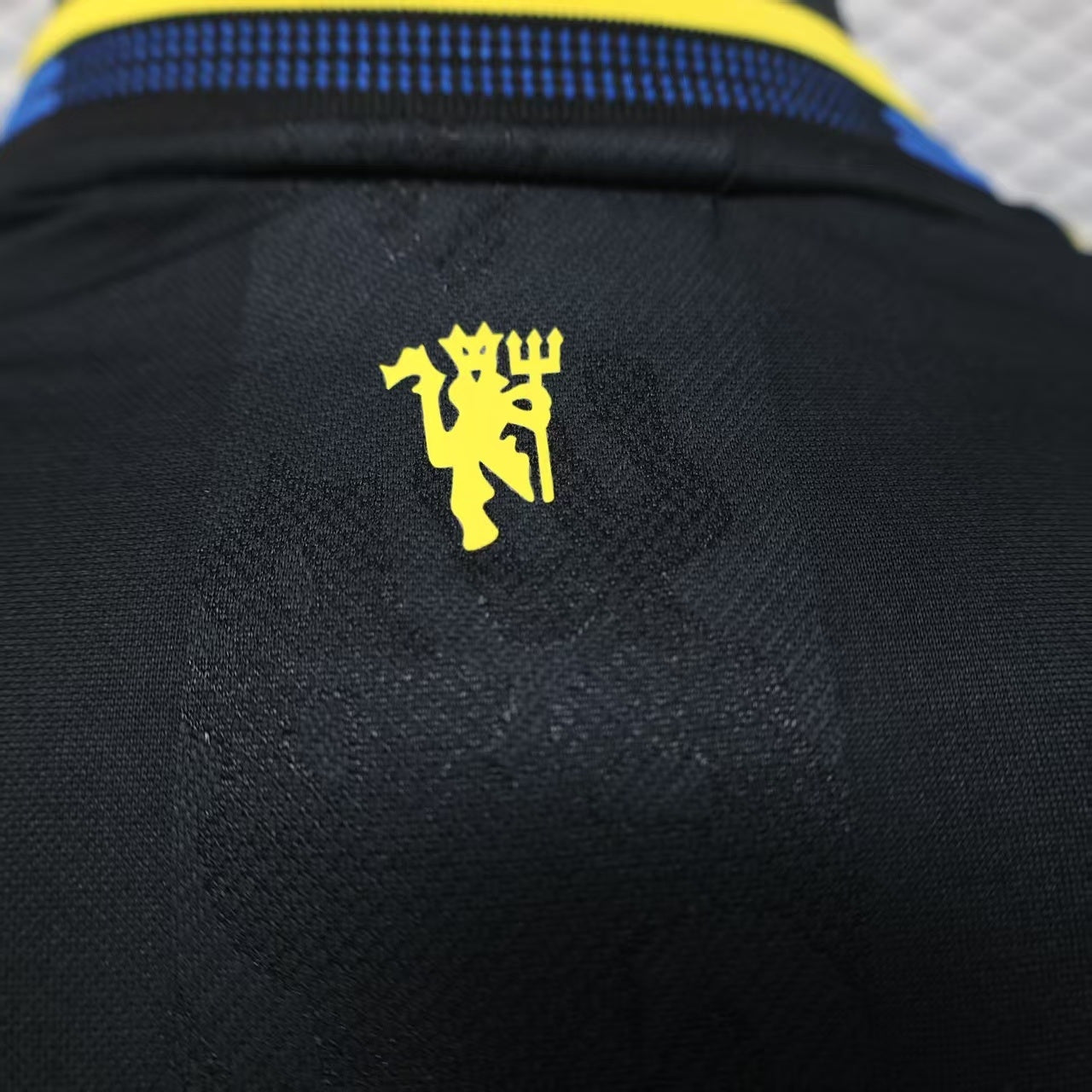 Manchester United 25/26 Long-Sleeve Third Kit (Player)